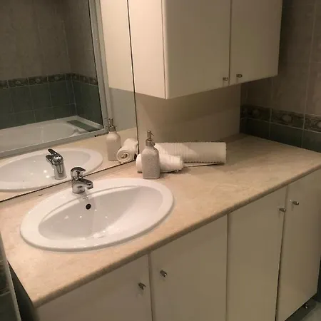 1 Bedroom At Sun 1 Apartment *